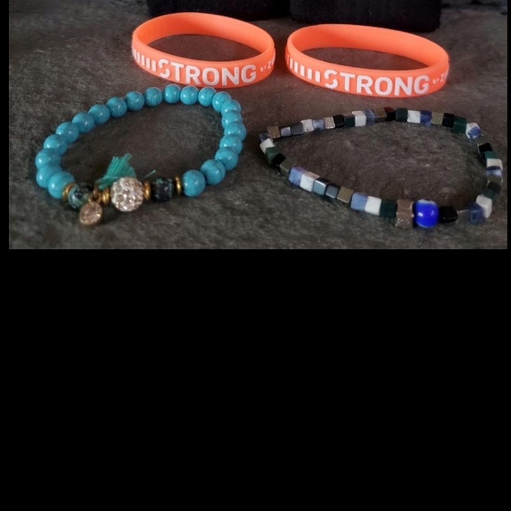 4 bracelets